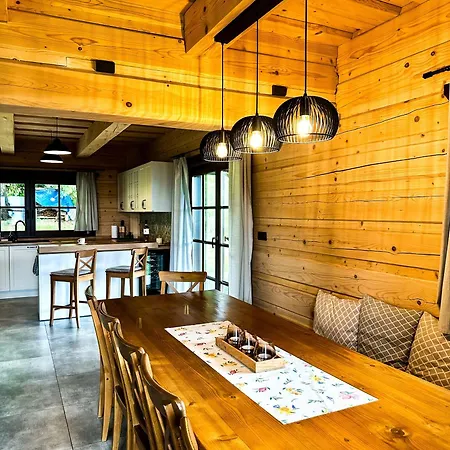 Drevenica Lesanka 別荘