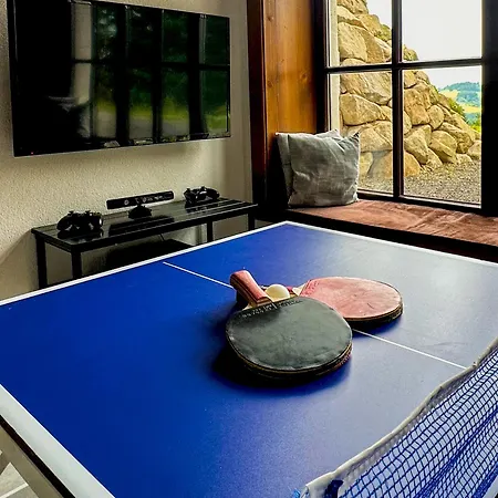 Drevenica Lesanka デマノブスカ・ドリーナ