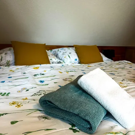 Drevenica Lesanka デマノブスカ・ドリーナ